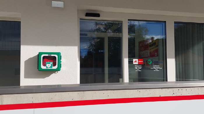 Defibrillator in der AK Bezirksstelle Jenmersdorf