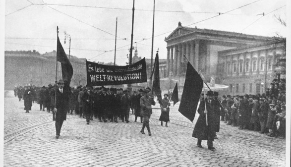 Ausrufung der Republik © Österr. Nationalbibliothek, Österr. Nationalbibliothek Ausrufung der Republik © Österr. Nationalbibliothek, Österr. Nationalbibliothek