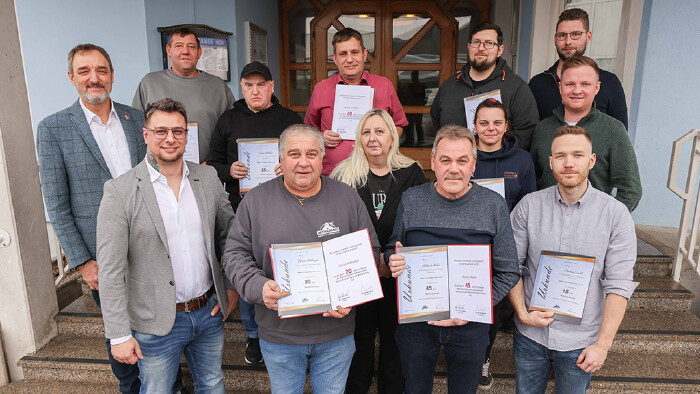 Jubilar:innen von Nikitscher Metallwaren geehrt